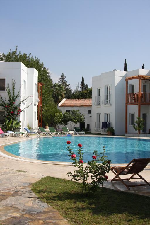Meis Hotel Bitez Buitenkant foto