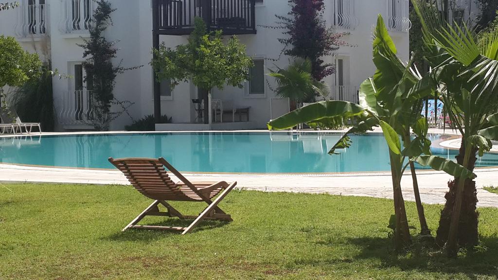 Meis Hotel Bitez Buitenkant foto